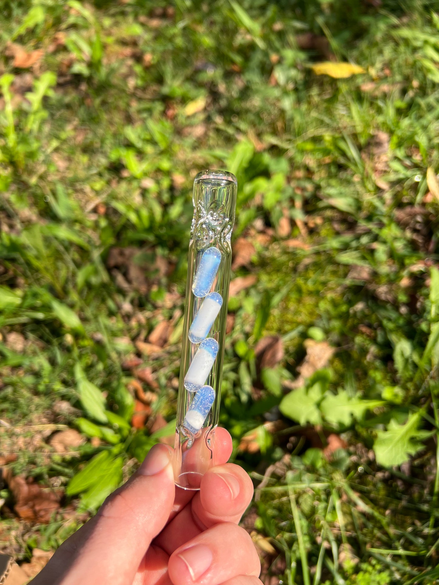 Tinymight Glass 4 Terp Pill Stem w/ dimpled mouthpiece - Secret White